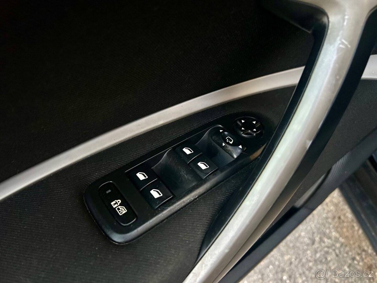 Citroën C5, 1.6iČRKlimaNEHAVAROVANÉ - 16