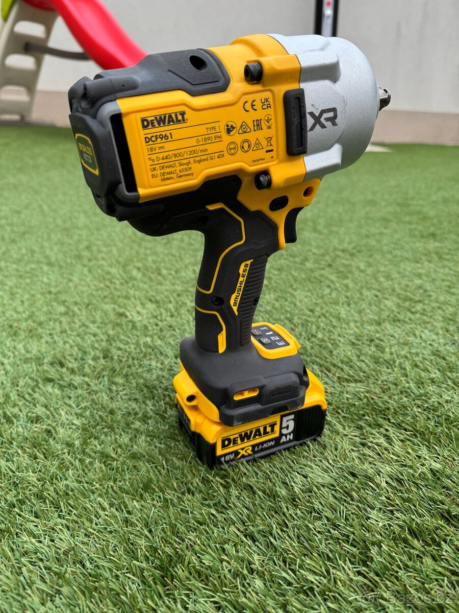Dewalt DCF961 rázový utahovák 18V momentem až 2373 Nm TOP - 16