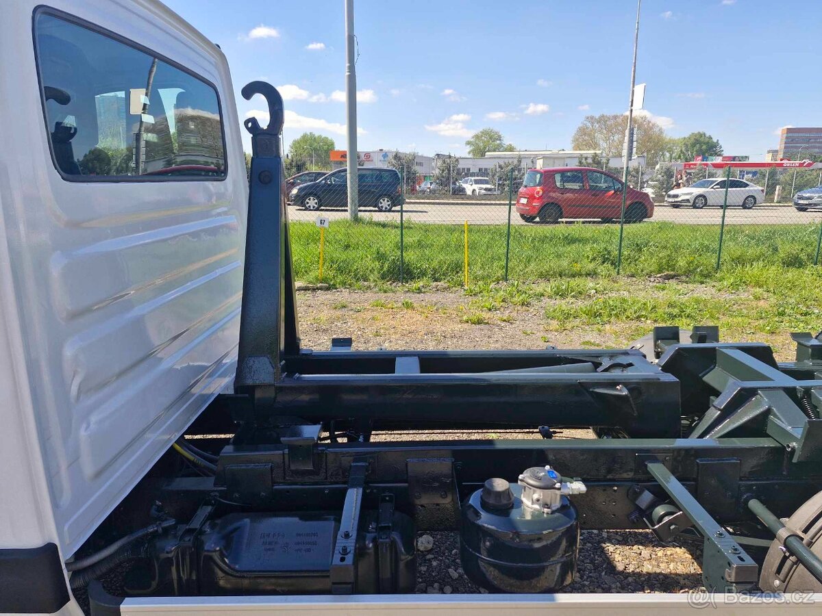 Kontejnerové Iveco daily 3.0 - 16