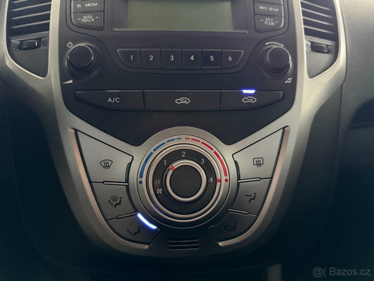 Hyundai ix20 1,6 92kW,SERVISNÍ KNÍŽKA - 16