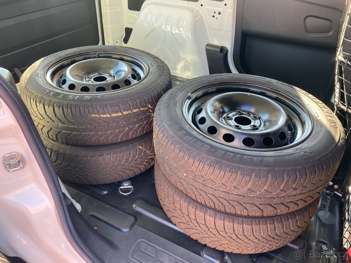 Fiat Dobló Cargo 1.6 JTD MULTIJET SX,PLNÁ VÝBAVA - 16