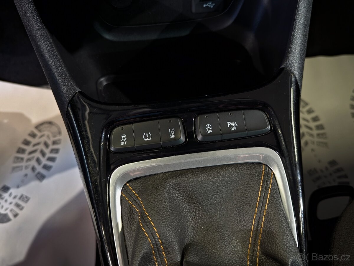 Opel Crossland X 1.2T 96kW INNOVATION, KAMERA, LANE ASSIST - 16