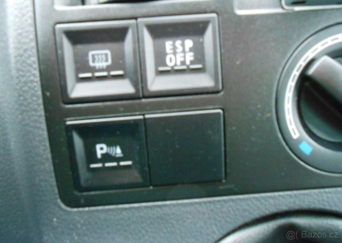 Volkswagen Multivan 1,9 TDI 92 kW 7Míst.Serviska nafta - 16