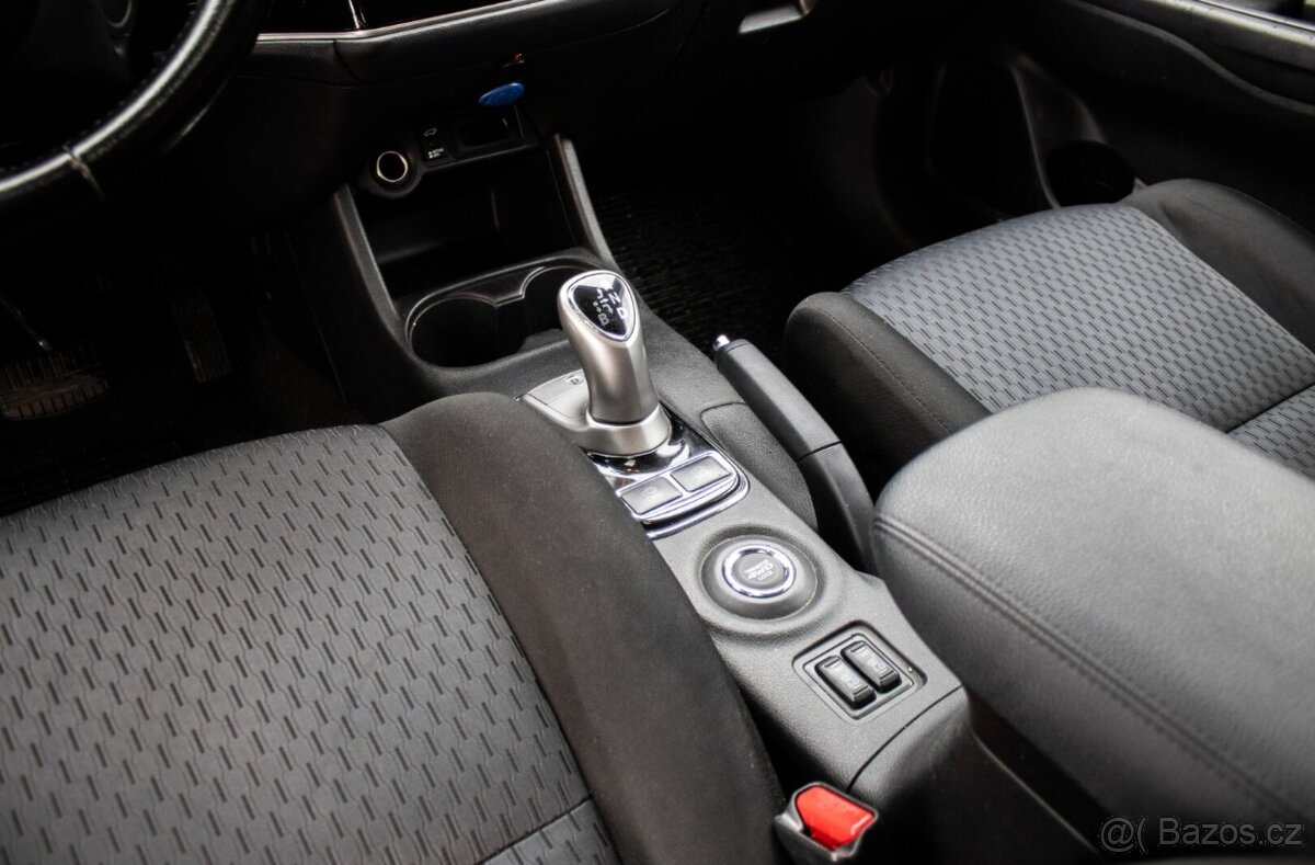 Mitsubishi Outlander 2.0 PHEV 4WD (2013) - 16