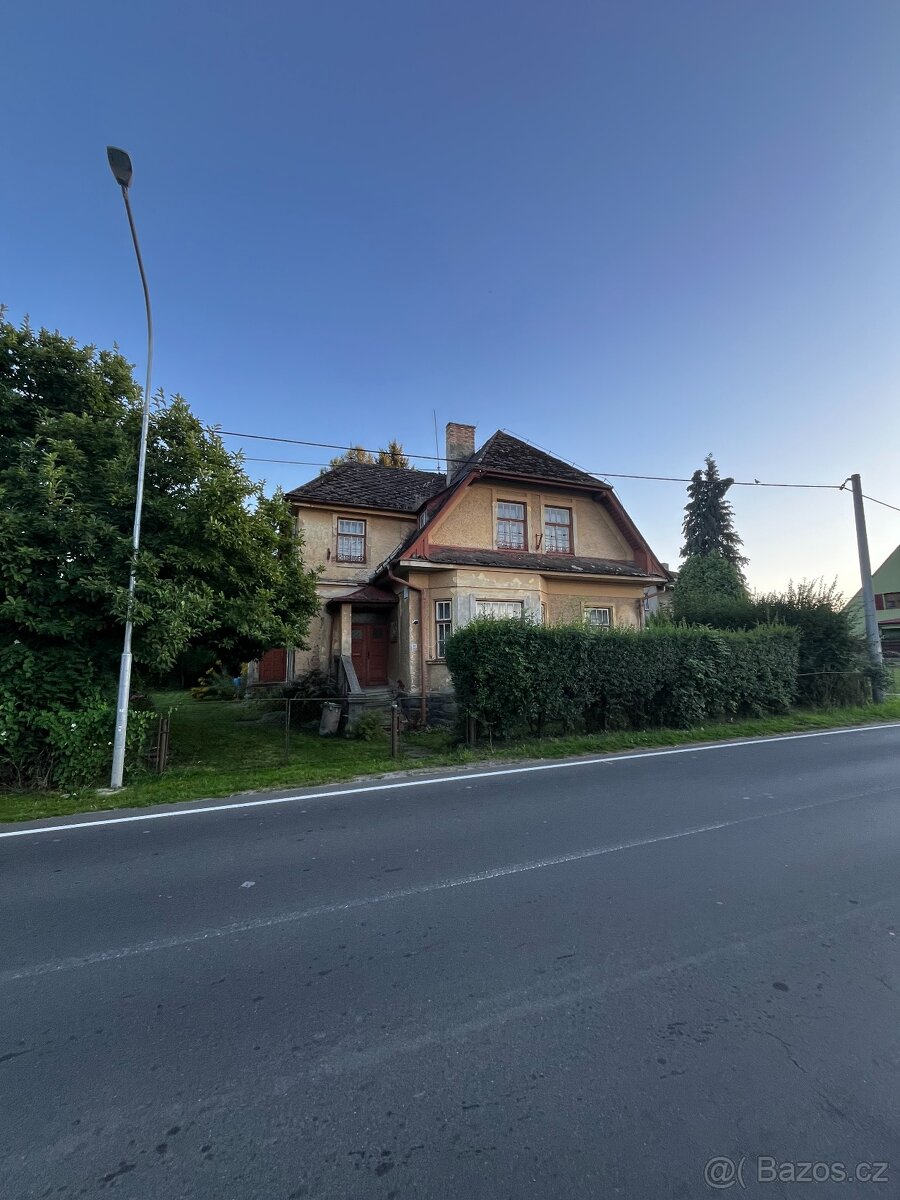 Prodej prvorepublikové vily ve Zlatých Horách - 16