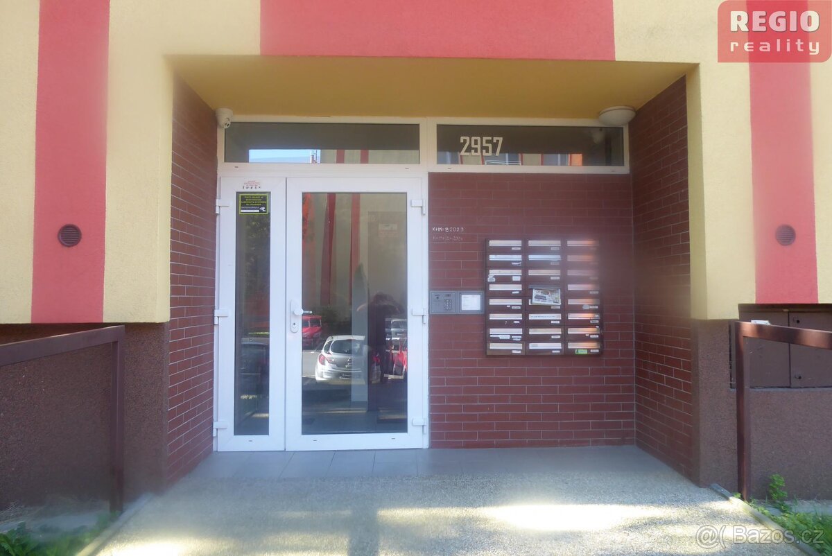 REZERVOVÁNO - Pronájem velmi pěkného bytu s balkonem ve Frýd - 16