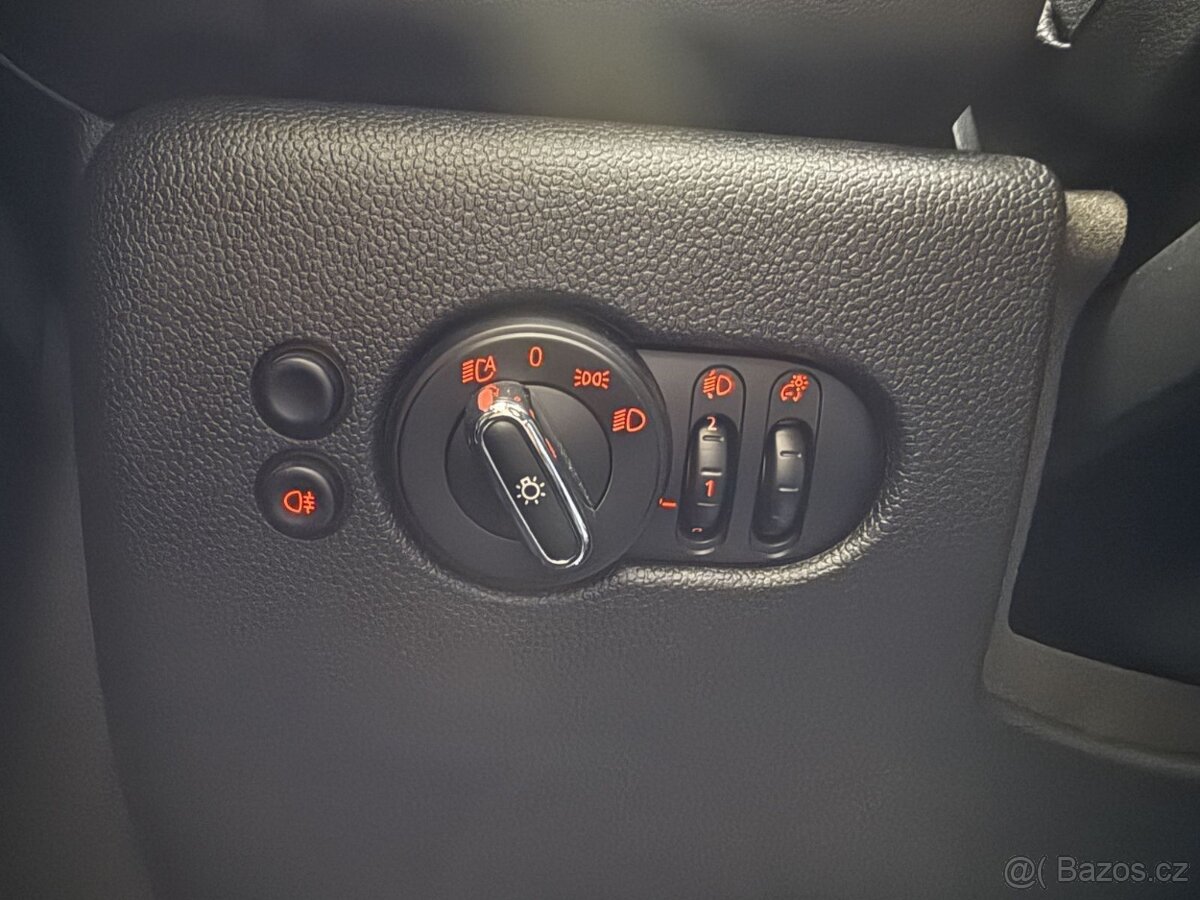 Mini Cooper, SE Camden Panorama - 16