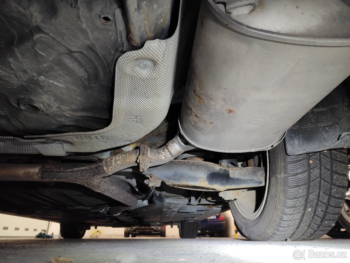 Mazda 6 (GH) kombi, r.v. 2010, motor 2.0 benzín 114 kW - 16