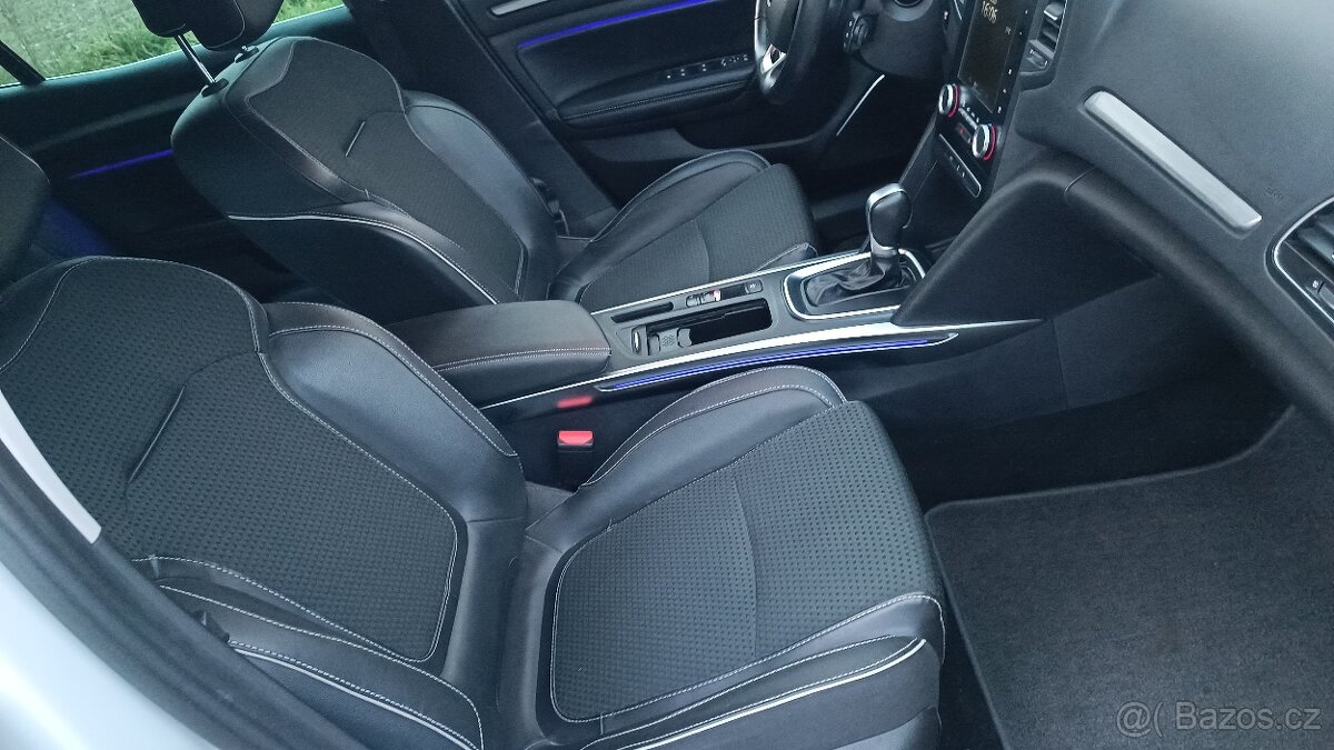 Renault Megane ENERGY TCe 130 EDC BOSE EDITION - 16