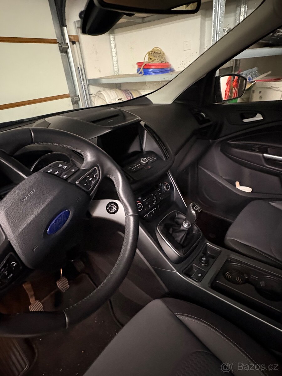 FORD KUGA 2.0TDCI 110KW COOL & CONNECT 91 tis. Km, 2017 - 16