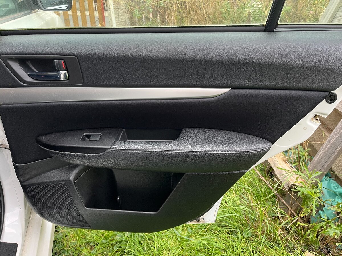 Subaru Legacy 2.5 benzin - 16