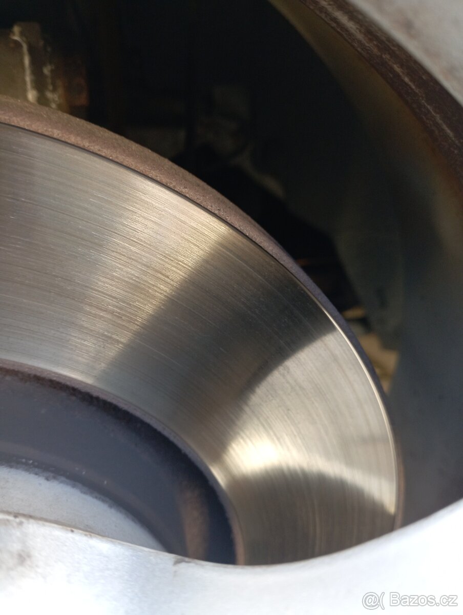 Peugeot 5008 1.6Hdi 82kw - 16