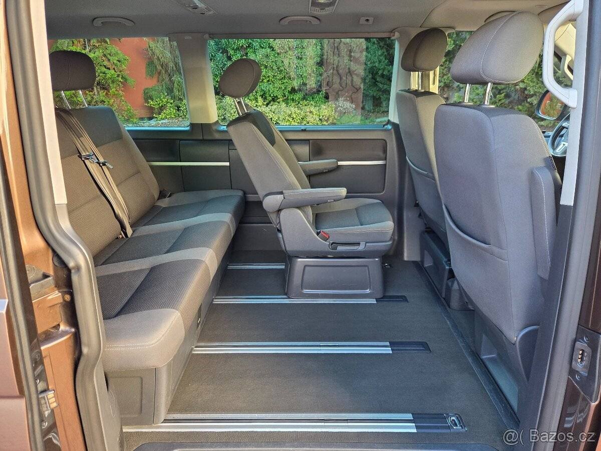 Multivan T5 2.0TDI 103kW Team 4x4,nav,šíbr,Webasto,Dynaudio - 16
