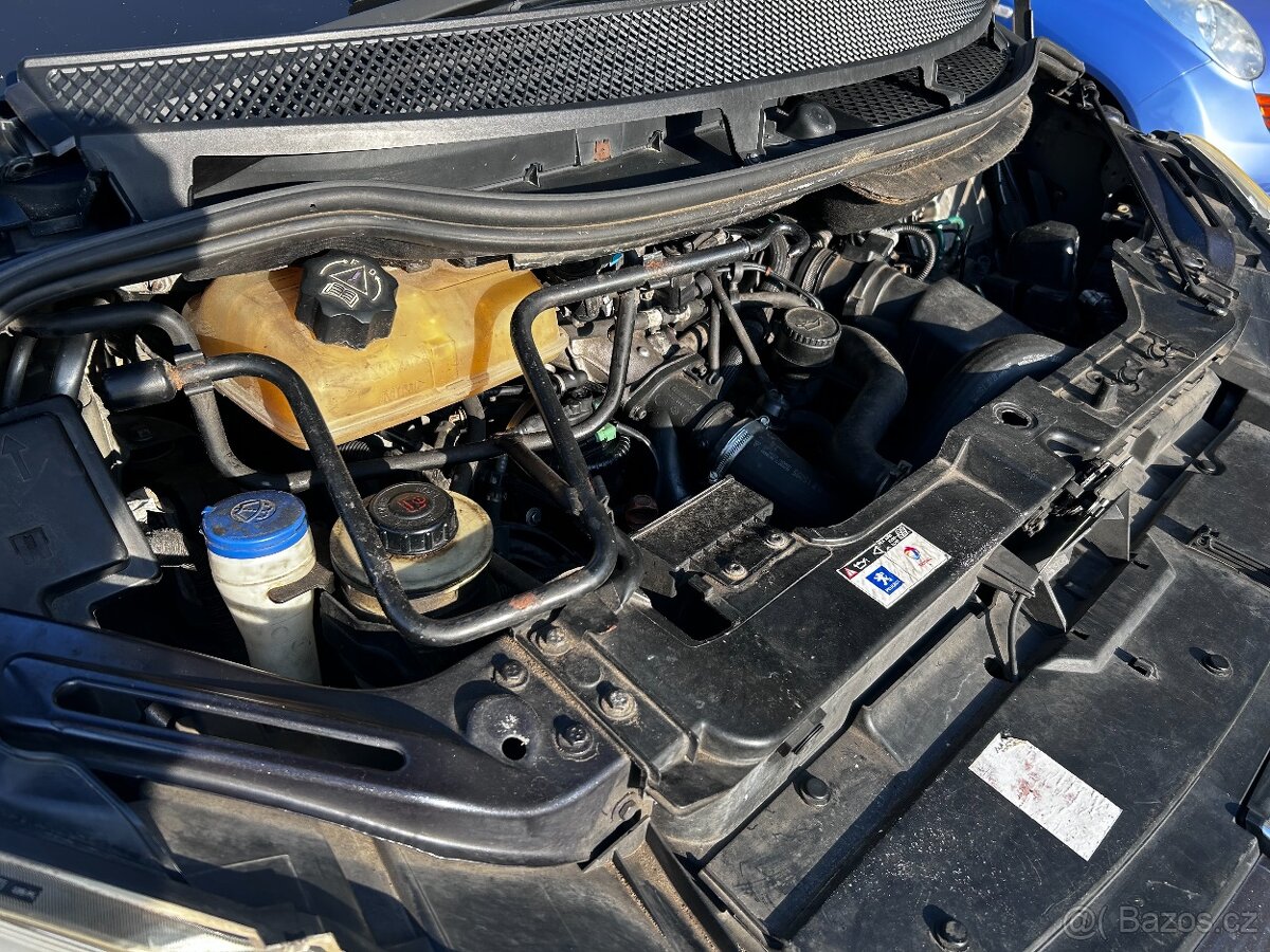 Peugeot 807 2.2 HDI - 16