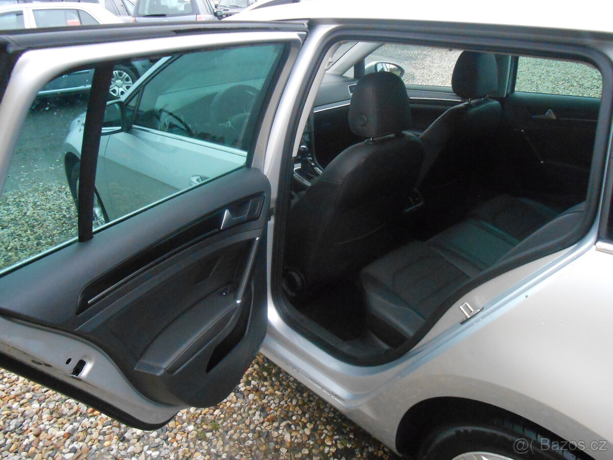 Volkswagen Golf VII 2.0 TDi 110Kw Highline CZ, 1.majitel - 16