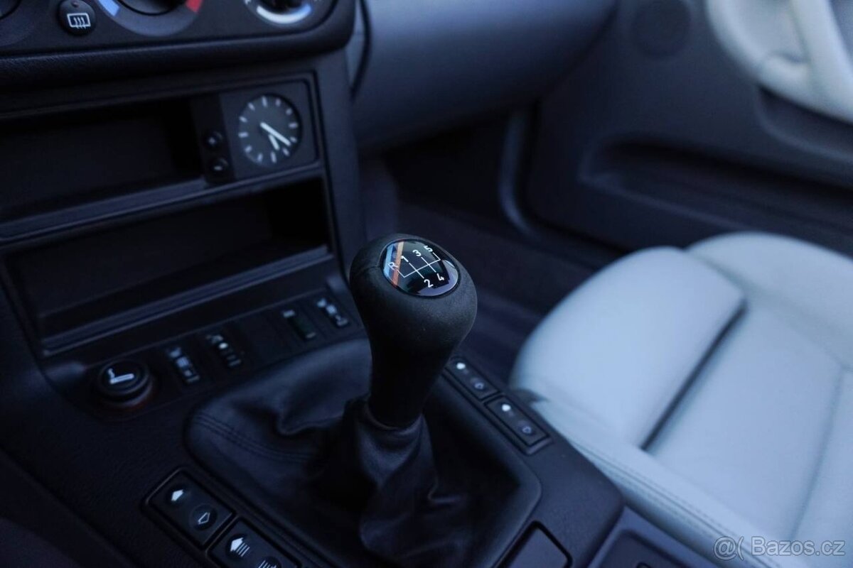 BMW Řada 3 1.8 M-PAKET TOP STAV - 16