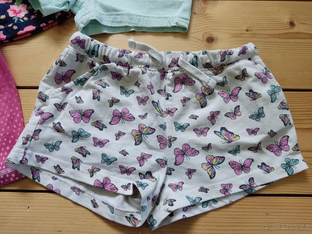 Dívčí kraťasy velikost 134 - 16