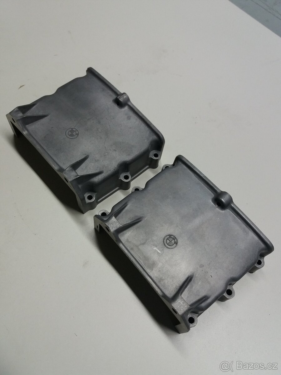 BMW E21 E10 E12 - M10 - Náhradní Díly 1 - 16