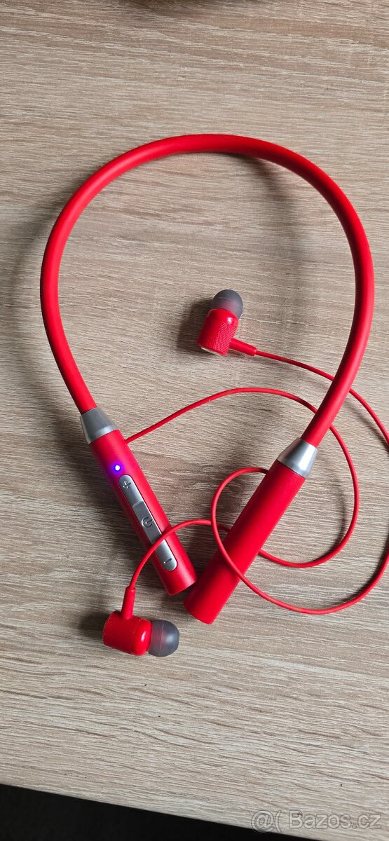 Bluetooth sluchátka přes krk v červené barvě - 16