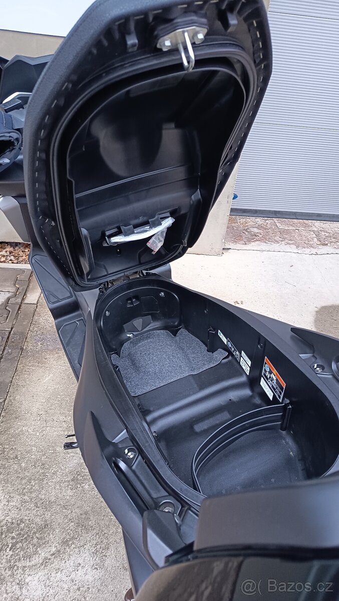 Honda Forza 300 - 16