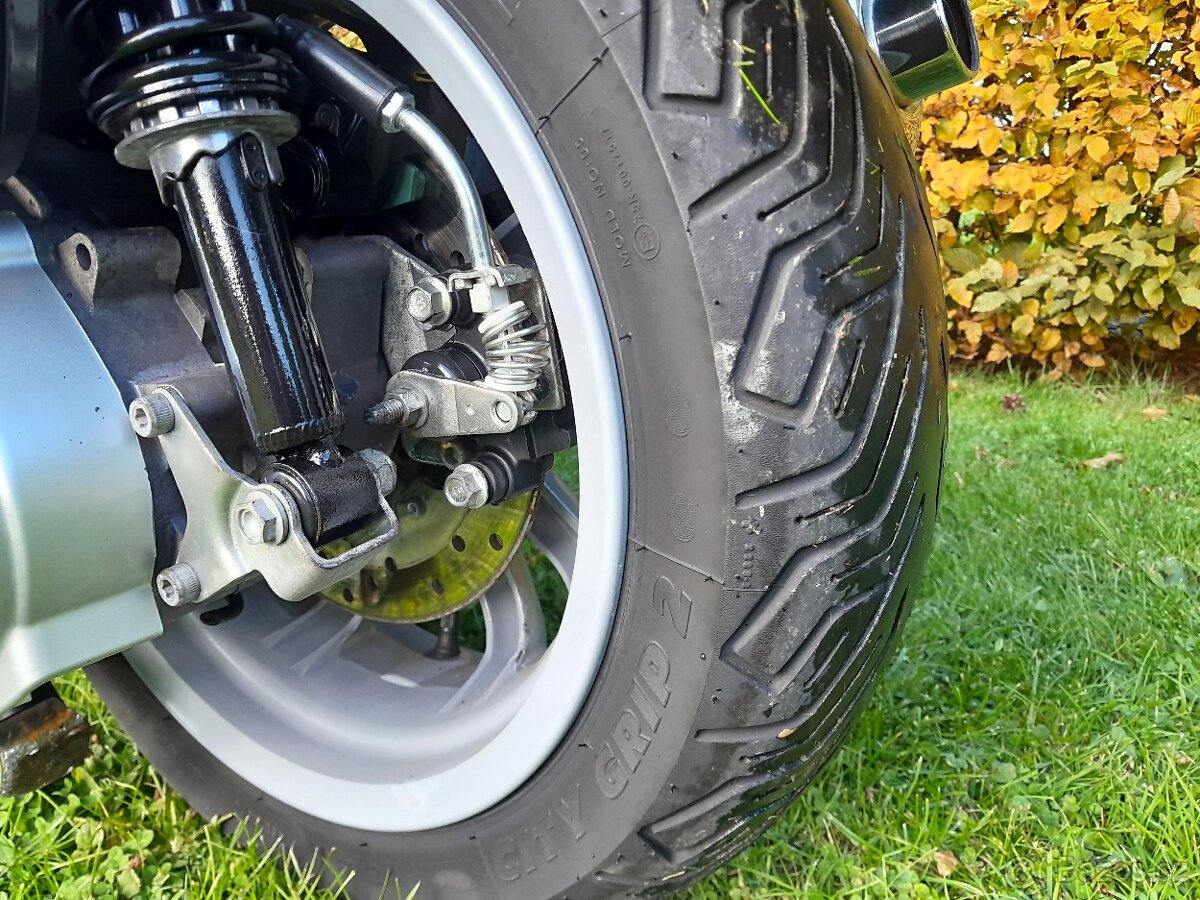 Piaggio MP3 - 400i LT - 16