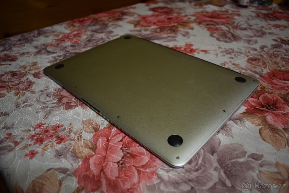 MacBook Air "Core i5" 1.4 13" (Early 2014) - 16