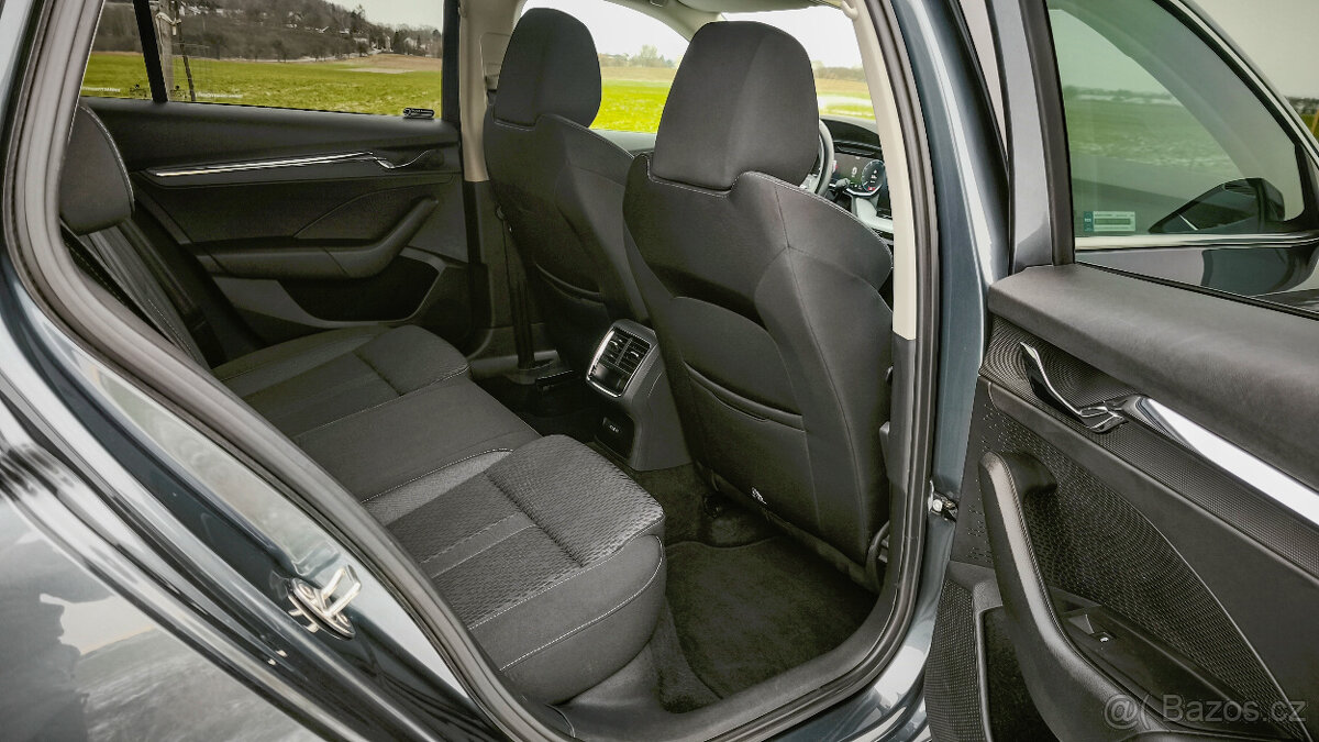 Škoda Octavia Combi 4 IV 2.0 TDI DSG STYLE NAVI - 16