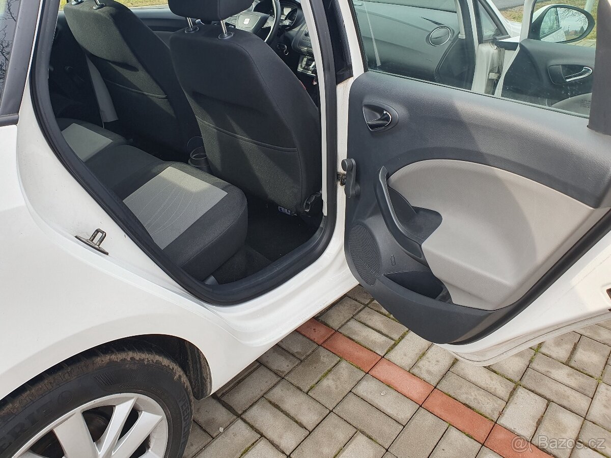 Seat ibiza kombi nová stk - 16