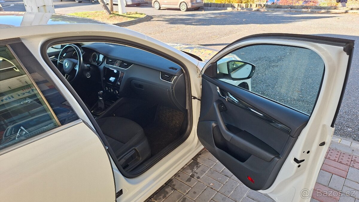 Prodám vůz Škoda Octavia 1,6 TDI, 85kW, 123 392 km, 11/2019 - 16