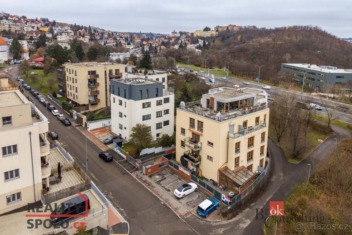 Pronájem, byty/2+kk, 47 m2, Nad Rokoskou 2415/2, 18200 Praha - 16