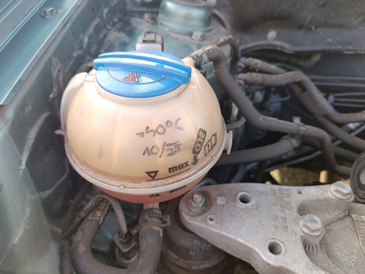 Volkswagen Polo, 1,2 - nutná oprava - 16