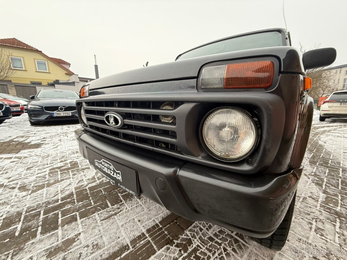 Lada Niva Urban Bronto 1.7i - 2016 - 16