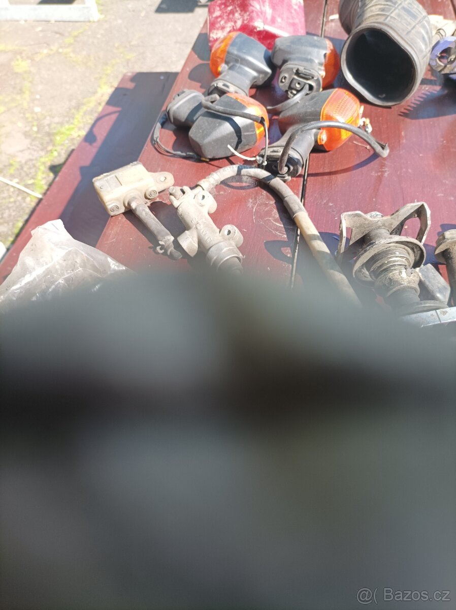 Díly na Kawasaki KLX 650 - 16