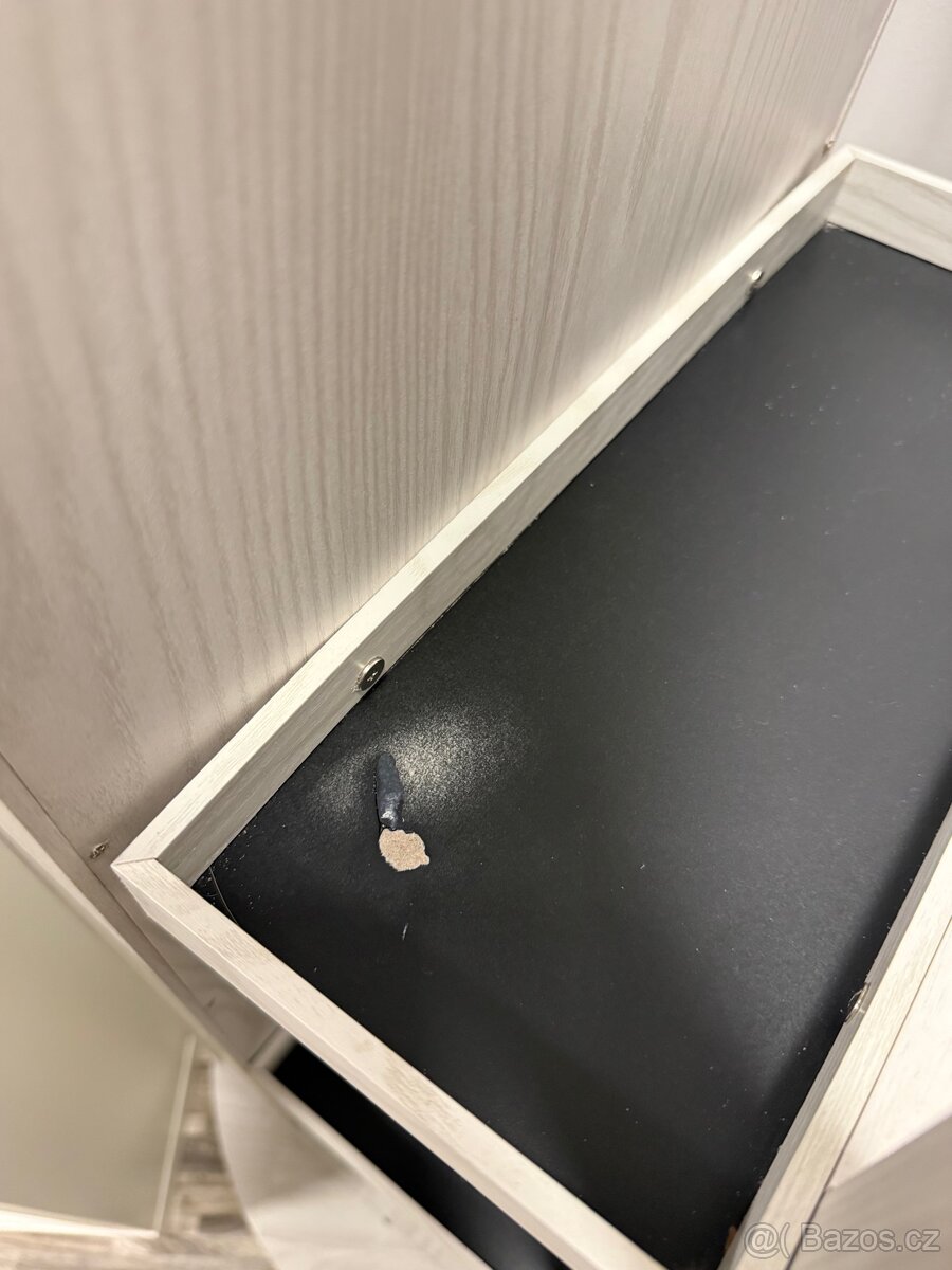 Zrcadlová šperkovnice - 16