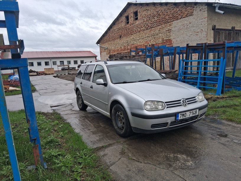 Prodám VW GOLF TDI 2003 - 16