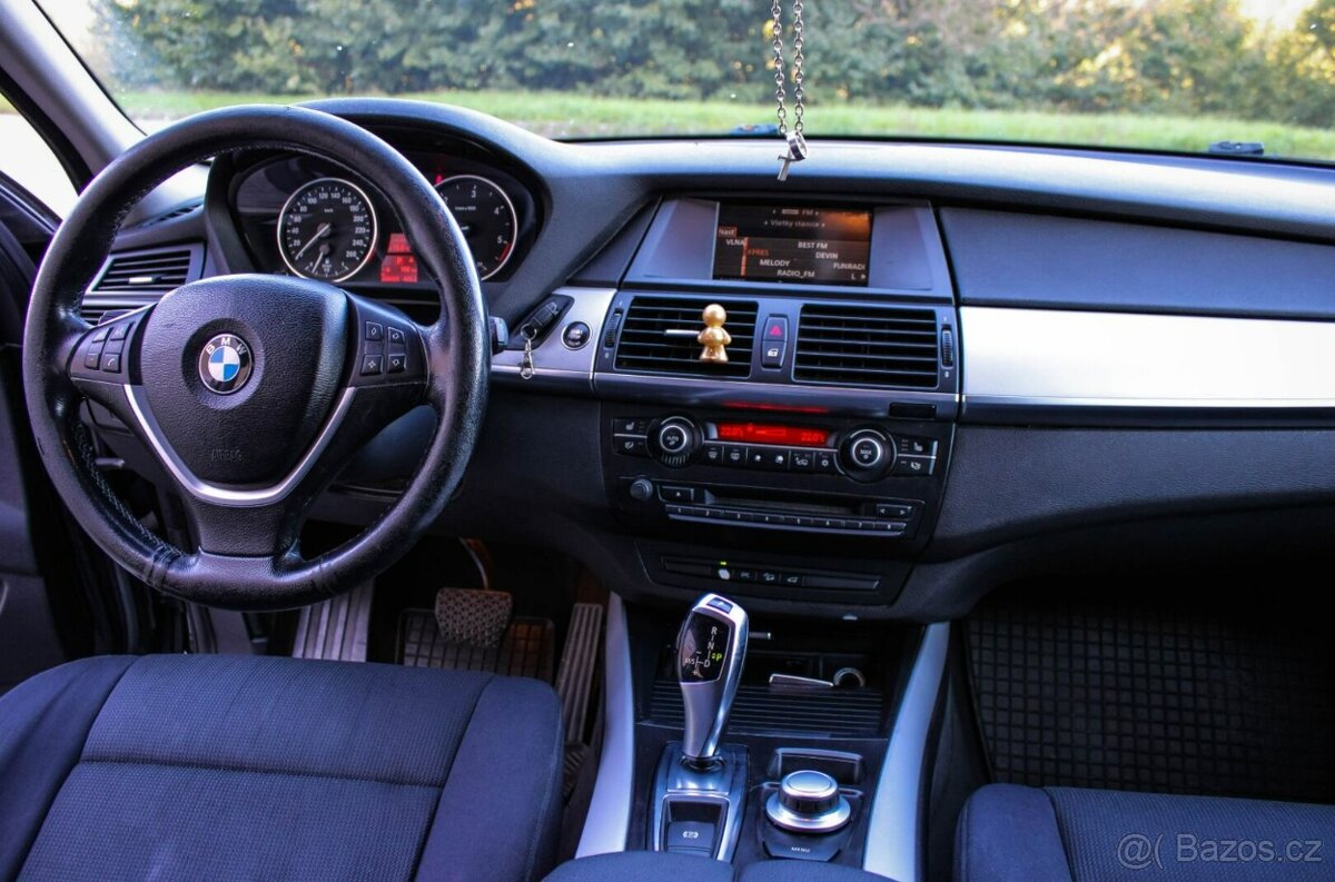 BMW X5 xDrive30d - 16