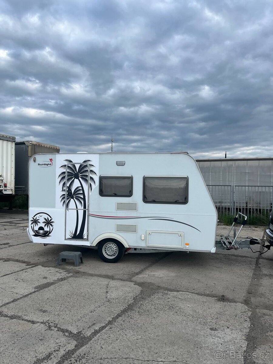 Karavan Sunlight Carado Capron 2015 - 16