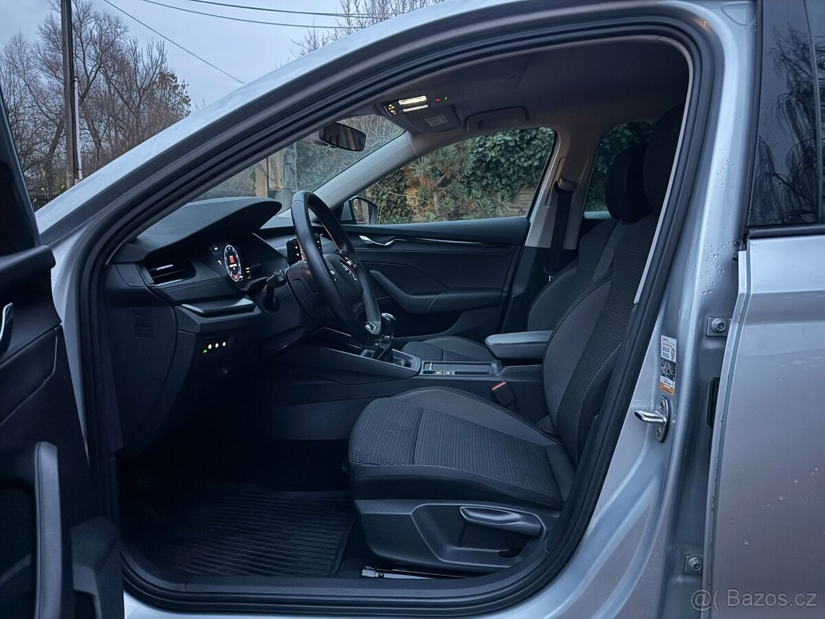 Škoda Octavia 1.5TSi 1.MAJ ČR NEBOUR. ZÁRUKA - 16