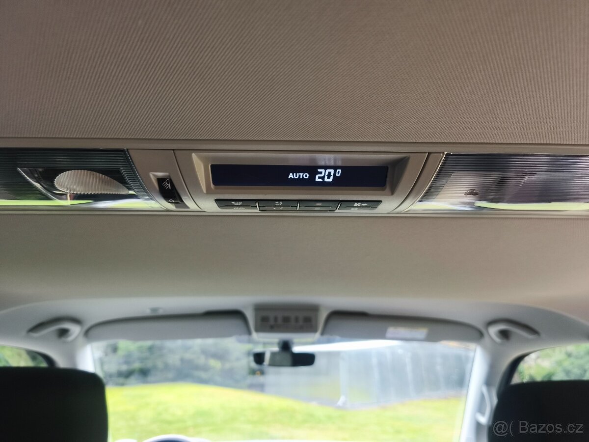 VW MULTIVAN T6 2.0TDI 110kW-1MAJITEL-SERVIS-PERFEKTNÍ STAV - 16