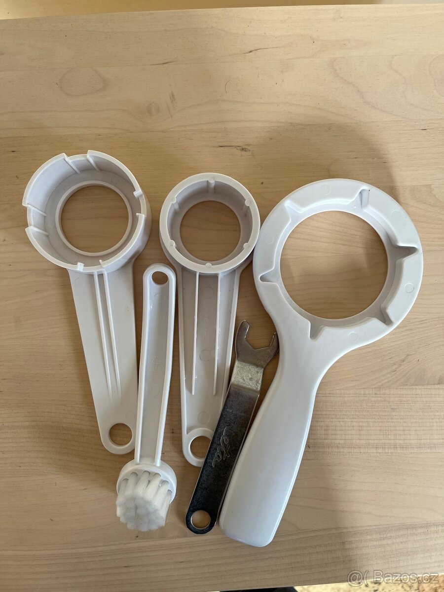 Prodám kuchyňský robot ETA Gratus Kuliner II - 16