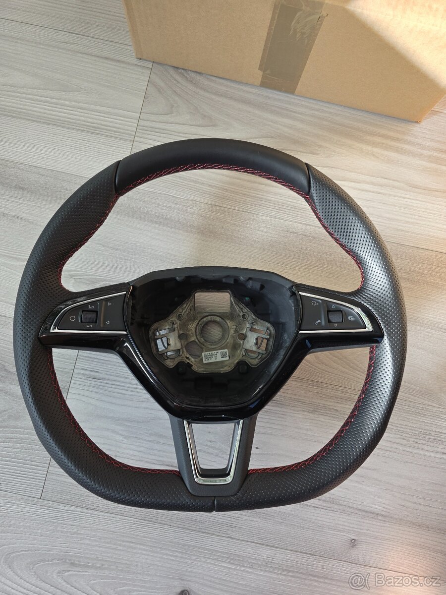 Nový zkosený volant Škoda + PÁDLA DSG - 16