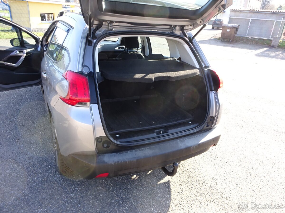 Peugeot 2008 1.4 HDI r.v.2015 (50 kw) Koupeno v ČR - 16