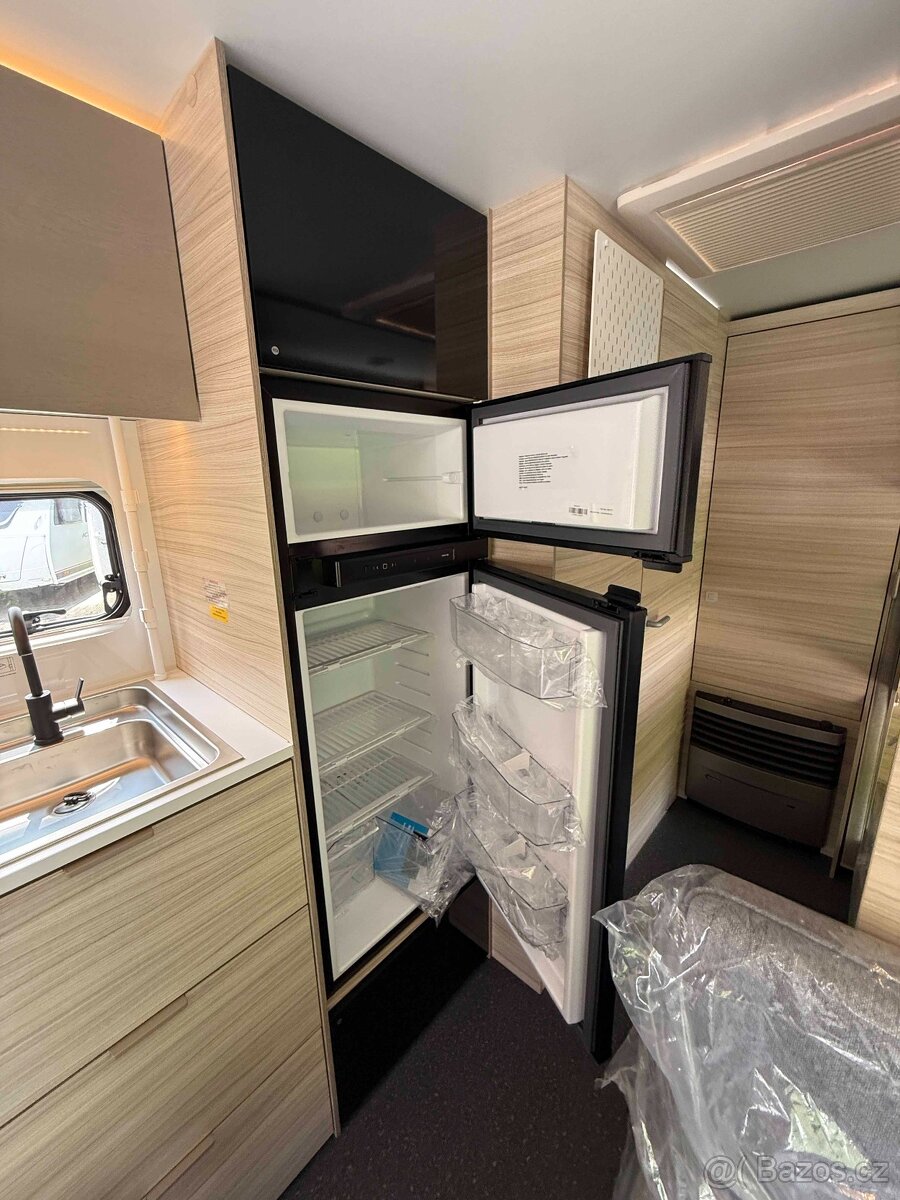 ADRIA ALTEA 552PK EDICE 60Y 2025 AGM BAT. 100Ah POD. TOPENÍ - 16