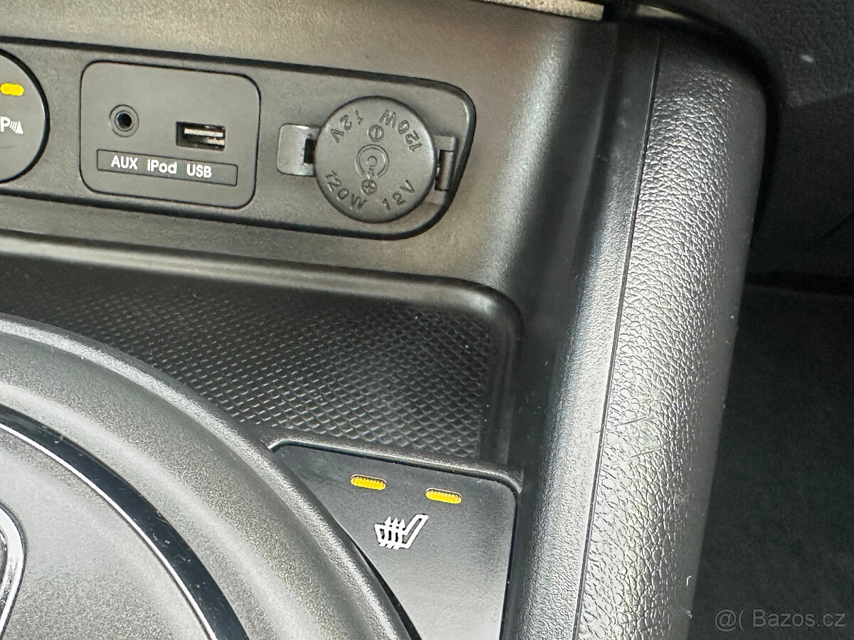 Kia Sportage 2.0CRDi 4x4/135kW/1MAJ/Výhřev - 16