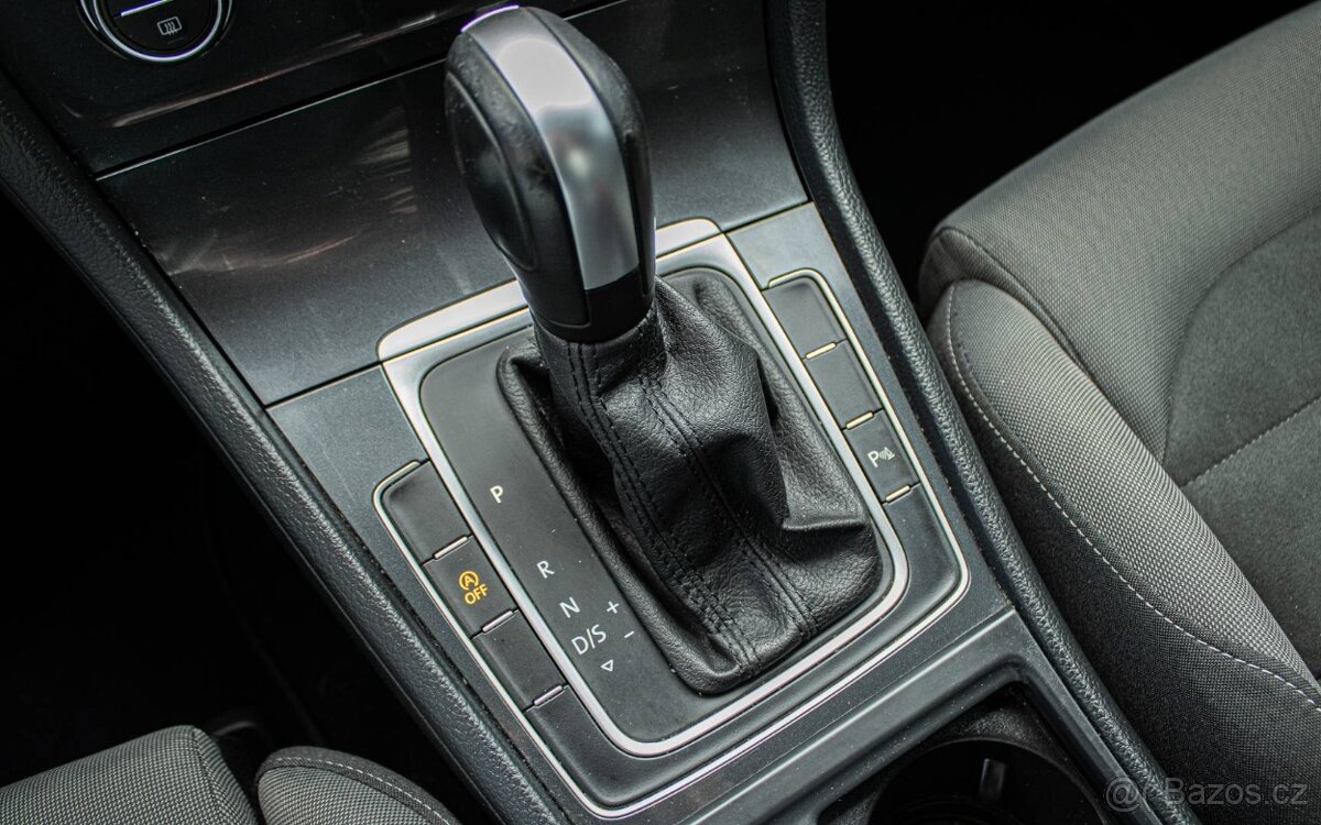 Volkswagen Golf 7.5 2.0TDI Highline DSG 110kW 2020 automat - 16