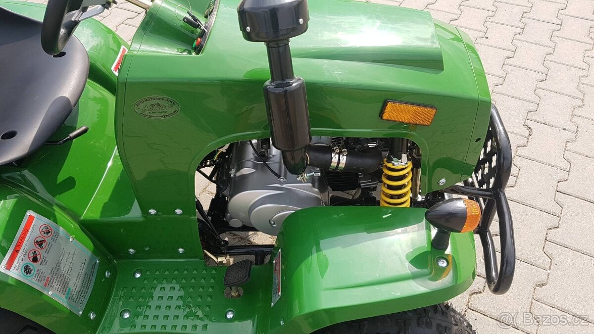 Dětský čtyřtaktní zahradní traktor s přívěsem 110ccm. zelený - 16