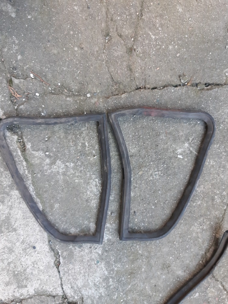 Škoda 100 -110 plast.nd . - 16