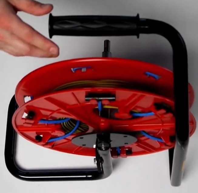 Cívka na kabely, s bungee šňůrami - 16