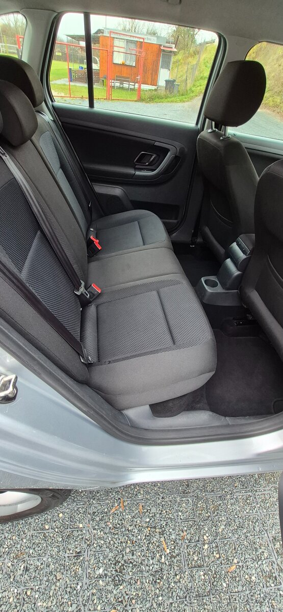 Škoda Fabia II Facelift combi1.2 TSI, stříbrná metalíza - 16