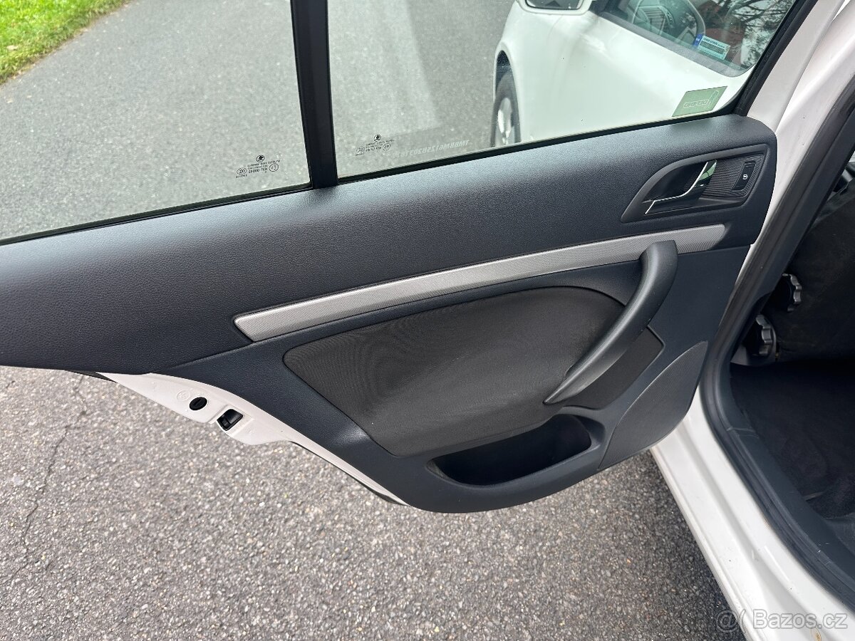 Škoda Octavia II 1.2 TSi 77kW Elegance, ČR - 16